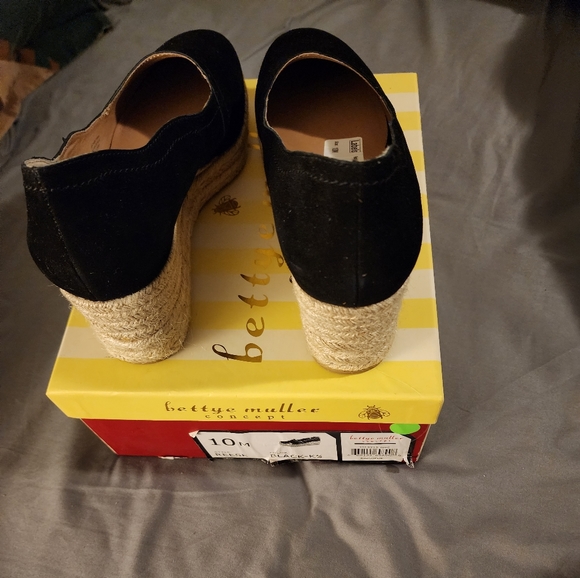 Betty Muller concept size 10 wedge - Picture 3 of 4